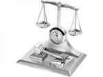 Часы «Правосудие»