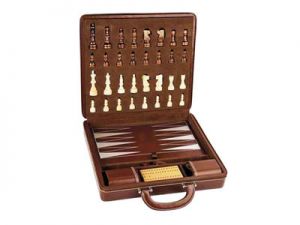 Игральный набор «Маэстро» в кожаном кейсе: шахматы, нарды, криббэдж, кости ― Интернет Магазин Дворец Подарков
